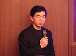 网络游戏担当执行役员　松原健二
